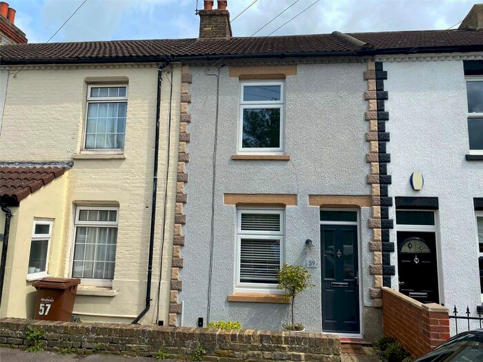 2 Bedroom Terraced House To Rent In Kent Road, Halling, Rochester, Kent, ME2