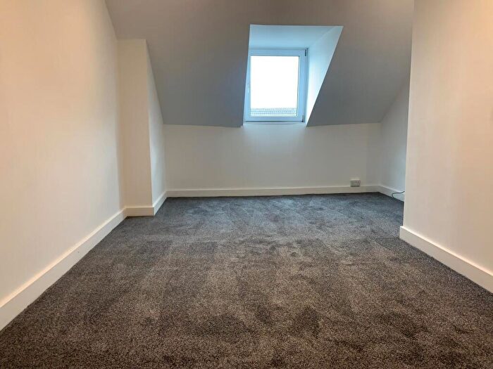 3 Bedroom House To Rent In Chesterfield Road, North Wingfield, Chesterfield, S42