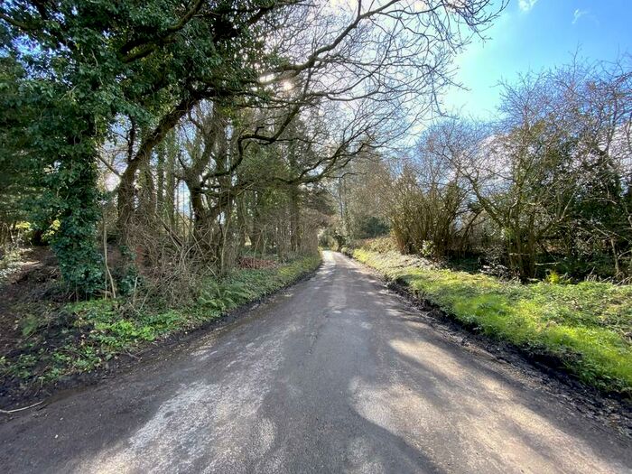 3 Bedroom Barn Conversion To Rent In Loop Farm Road, Lytchett Matravers