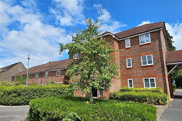 1 Bedroom Flat For Sale In Hindhead, Surrey, GU26