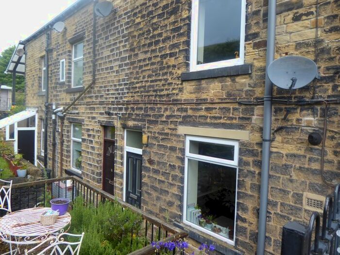 2 Bedroom End Of Terrace House To Rent In Bethel Terrace, Sowerby Bridge, HX6