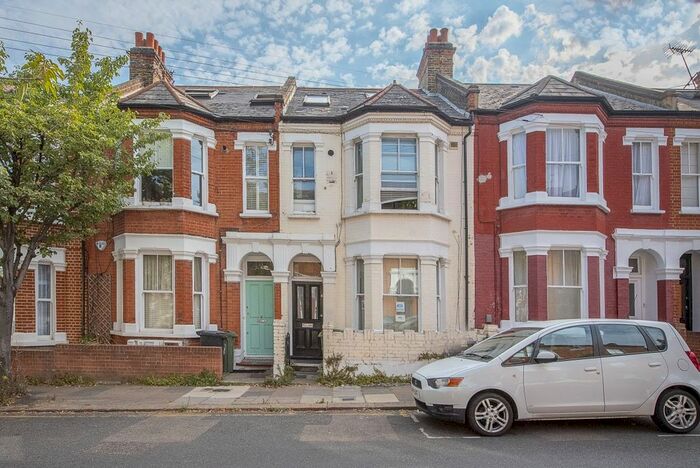 2 Bedroom Flat To Rent In Netherford Road, London, SW4