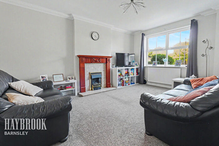 4 Bedroom Detached House For Sale In Lidgett Way, Royston, S71