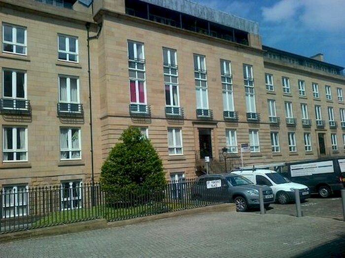 3 Bedroom Flat To Rent In Fettes Row, Edinburgh, EH3