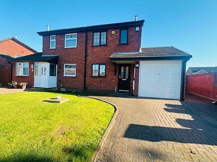 2 Bedroom Semi-Detached House To Rent In Oaklands Croft, Sutton Coldfield, B76