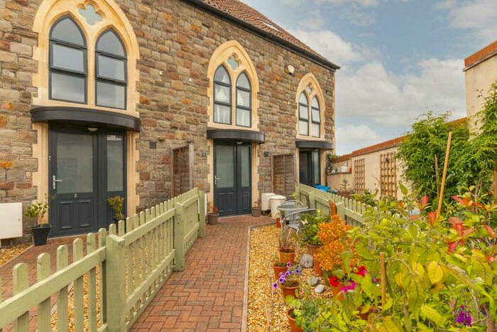 3 Bedroom House To Rent In Windmill Place, Vivian Street, Windmill Hill, BS3