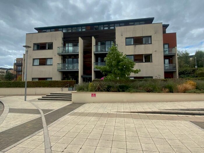 1 Bedroom Apartment To Rent In Peacock Close, Mill Hill, NW7