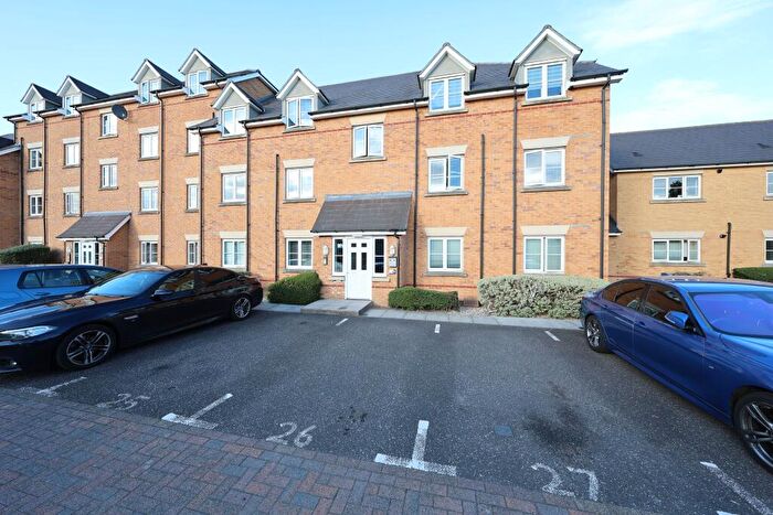 2 Bedroom Flat For Sale In Brandon Close, Chafford Hundred (No Onward Chain), RM16