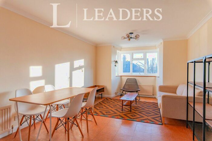 1 Bedroom Apartment To Rent In Willow Court, CR7