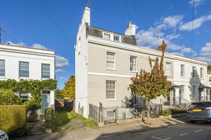 4 Bedroom End Of Terrace House For Sale In Carlton Street, Cheltenham, GL52