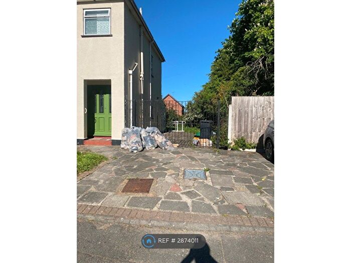 3 Bedroom Semi Detached House To Rent In Penrith Road, Ilford, IG6