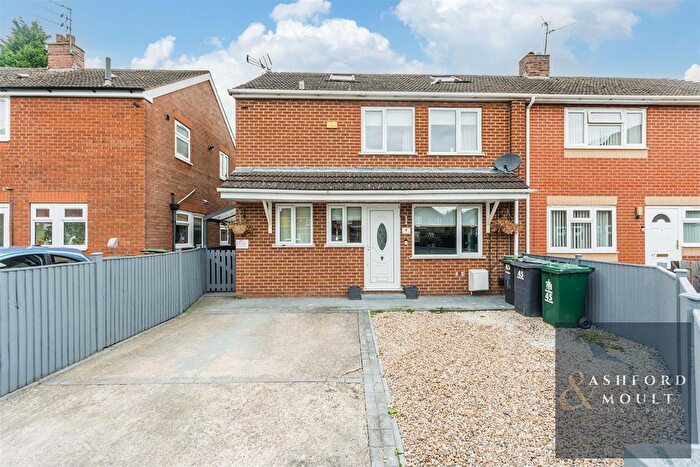 3 Bedroom Semi-Detached House For Sale In Flatts Lane, Calverton, Nottingham, NG14