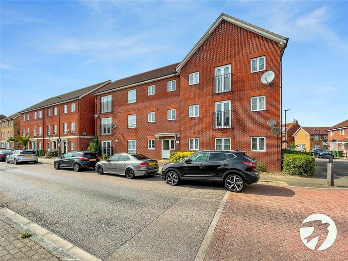 2 Bedroom Flat To Rent In Battery Road, Thamesmead, London, SE28