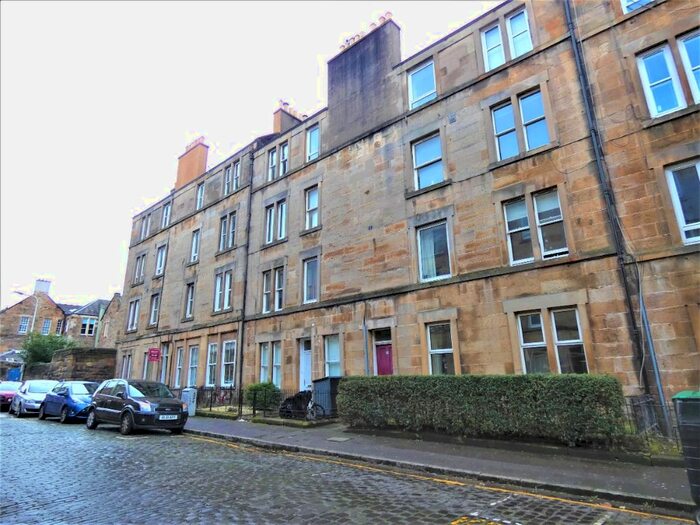 2 Bedroom Flat To Rent In Cathcart Place, Dalry, Edinburgh, EH11