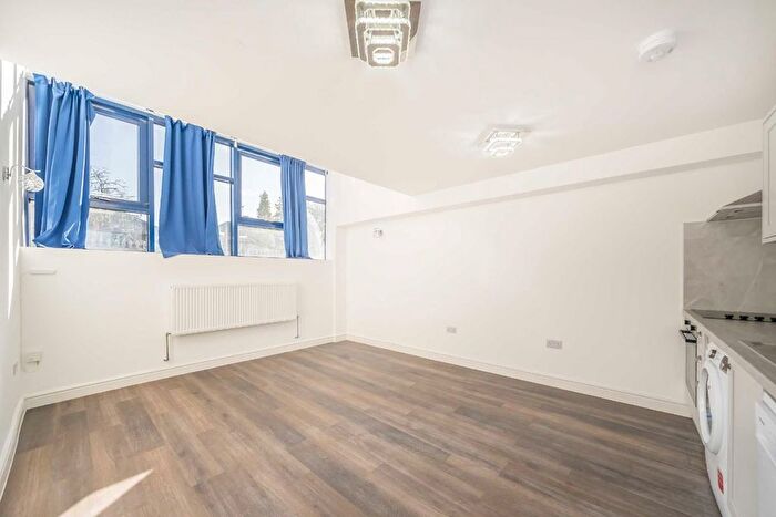1 Bedroom Flat To Rent In Worsley Bridge Road, Lower Sydenham, SE26