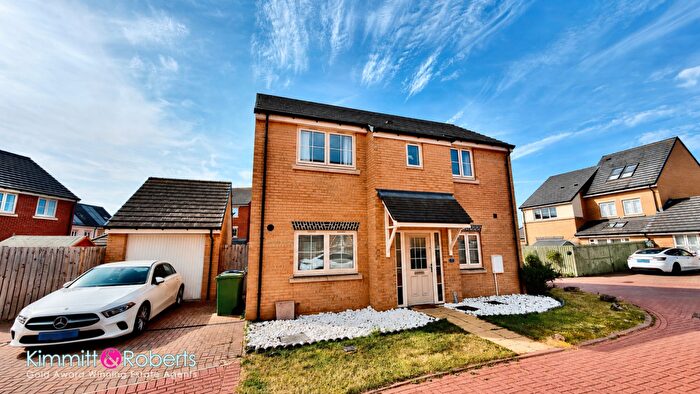 3 Bedroom Detached House For Sale In Hedley Close, Houghton Le Spring, Tyne And Wear, DH4