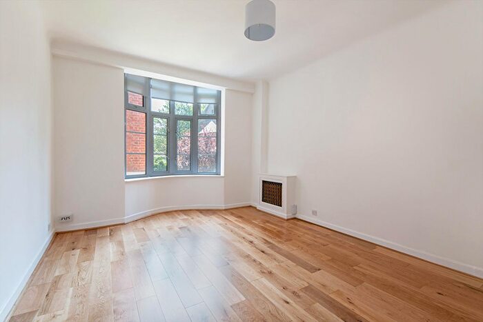 1 Bedroom Flat To Rent In Grove End Gardens, Grove End Road, St John's Wood, London, NW8