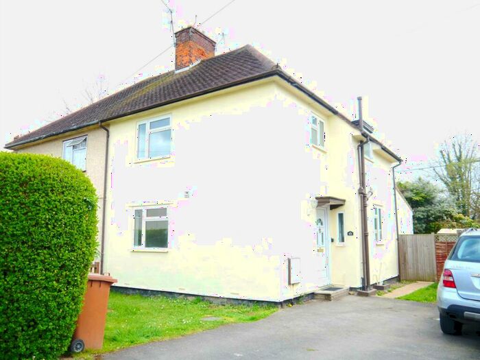 4 Bedroom Semi-Detached House To Rent In Stonecross Road, Hatfield, AL10