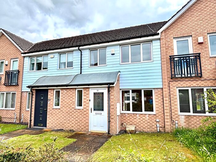 3 Bedroom Terraced House For Sale In Wain Avenue, Chesterfield, S41