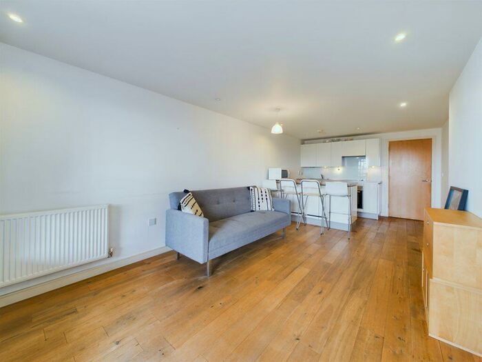 1 Bedroom Flat To Rent In Seren Park Gardens, Greenwich, &#; Bedroom Modern, SE3