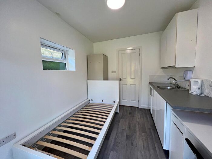 Studio To Rent In Kings Drive, Eastbourne, BN21