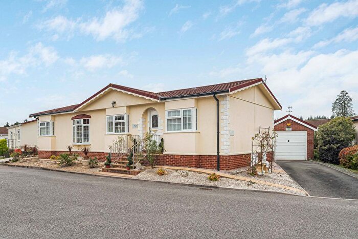 2 Bedroom Park Home For Sale In Blue Ridge Road, New Park, Bovey Tracey, TQ13