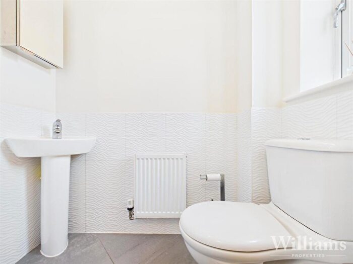 4 Bedroom Semi-Detached House To Rent In Avalon Street, Aylesbury, HP18