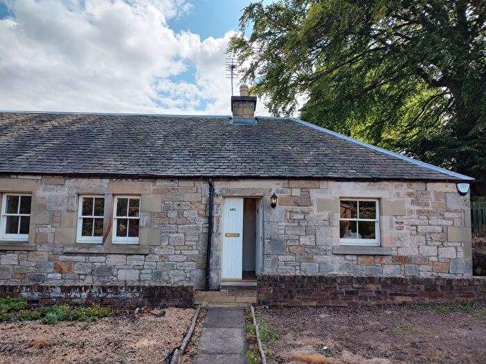 2 Bedroom Semi-Detached Bungalow To Rent In Old Dalkeith Road, Edinburgh, Midlothian, EH16