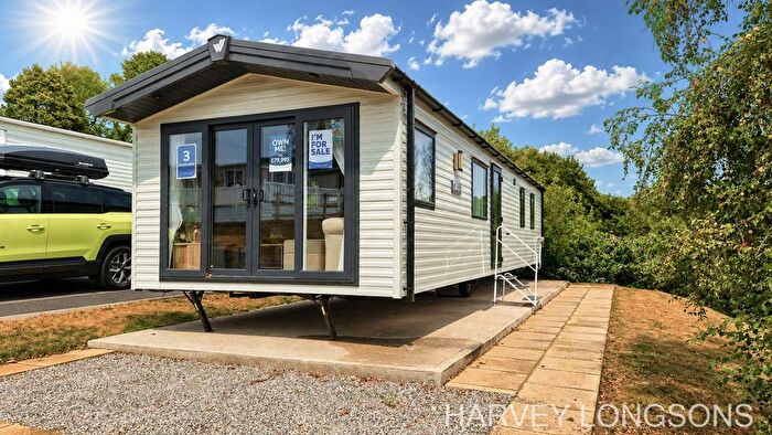 3 Bedroom Park Home For Sale In Polperro Road, Looe, PL13