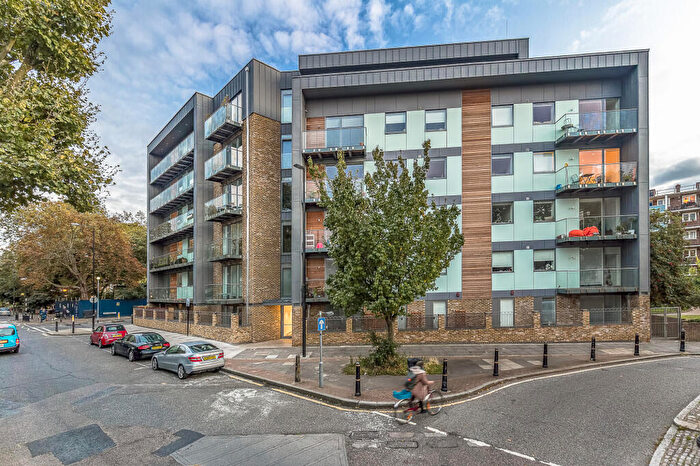 2 Bedroom Apartment To Rent In Sewardstone Road, London, E2