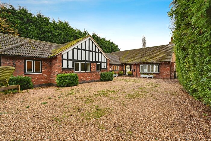 5 Bedroom Detached Bungalow For Sale In Croxall Road, Edingale, Tamworth, B79
