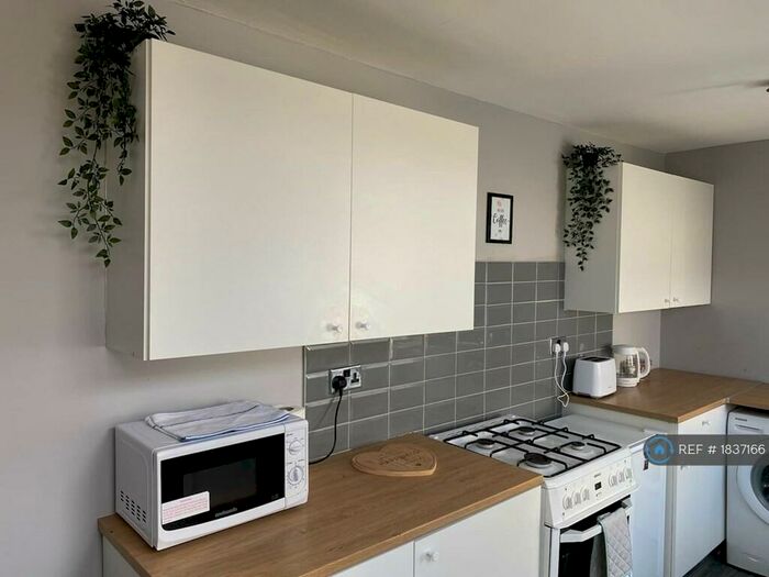 4 Bedroom End Of Terrace House To Rent In Rokeby Street, Newcastle Upon Tyne, NE15