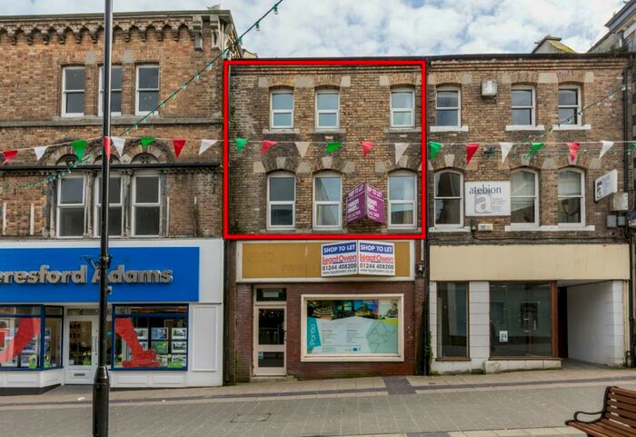 2 Bedroom Apartment To Rent In High Street, Bangor, Gwynedd, LL57