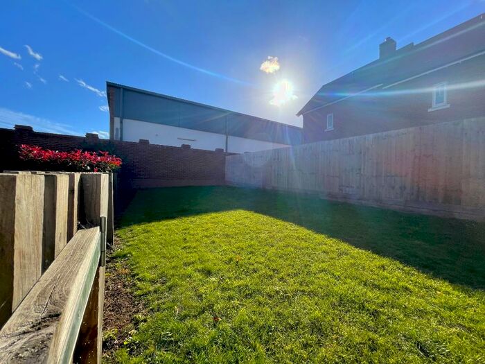 2 Bedroom Flat To Rent In Martell Drive, MK42