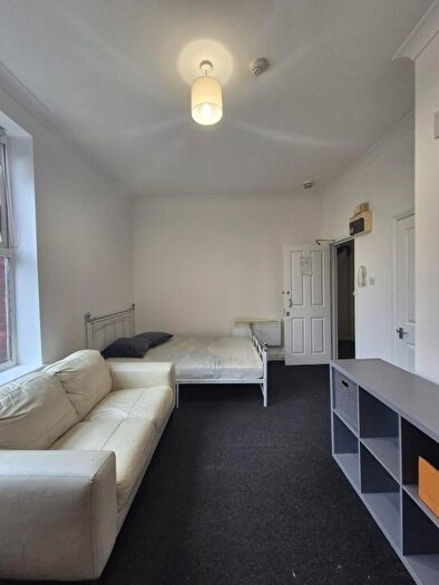 Studio To Rent In Whittington Road, N22