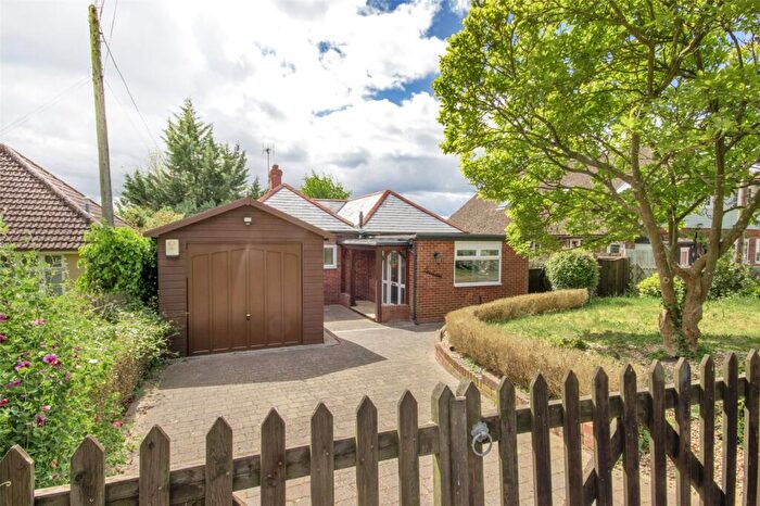 2 Bedroom Bungalow For Sale In Pilgrims Lane, Chilham, CT4