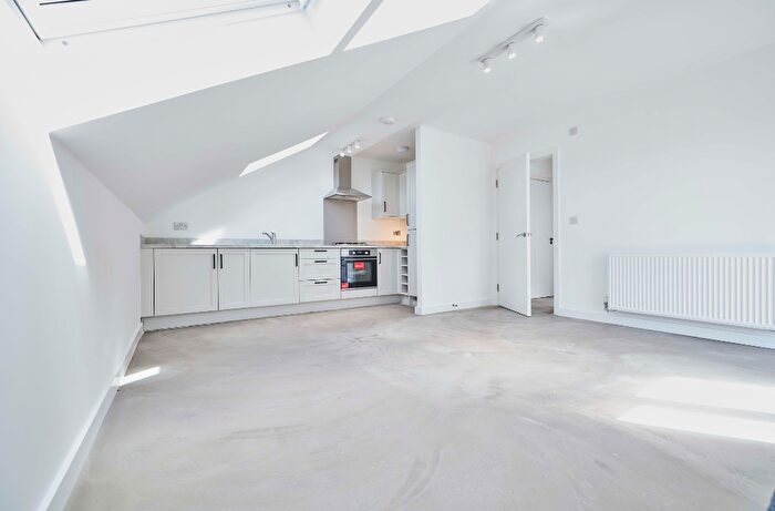 1 Bedroom Apartment For Sale In Heys Road, Manchester, Greater Manchester, M25