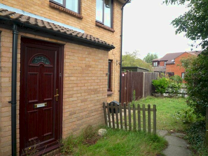 1 Bedroom Flat To Rent In Trusthorpe Close, Lower Early, Reading, RG6