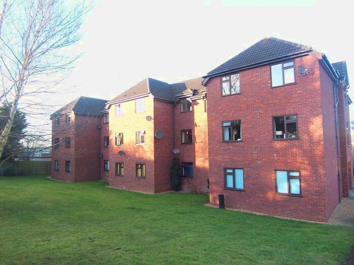 1 Bedroom Flat To Rent In Wood Street, Rugby, CV21