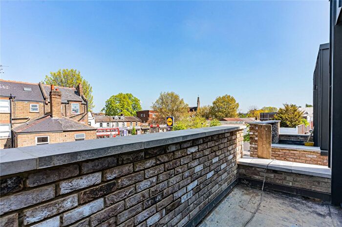 3 Bedroom Terraced House To Rent In River Mews, Ealing, W7