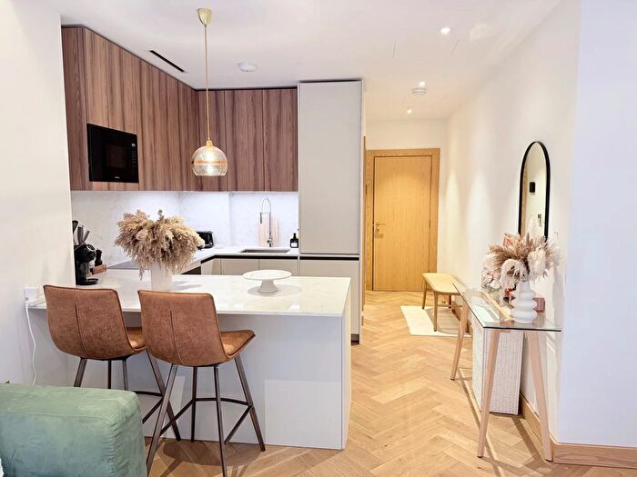 1 Bedroom Flat To Rent In Baker Street, London, W1U