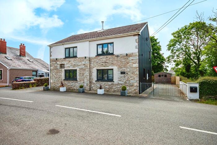 3 Bedroom Detached House For Sale In Maenclochog, Clynderwen, Pembrokeshire, SA66