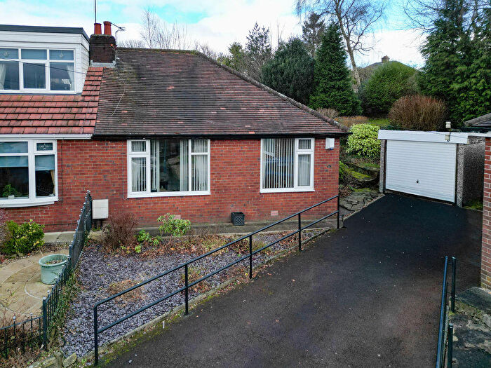 2 Bedroom Bungalow For Sale In Ryelands Close, Balderstone, Rochdale, OL16