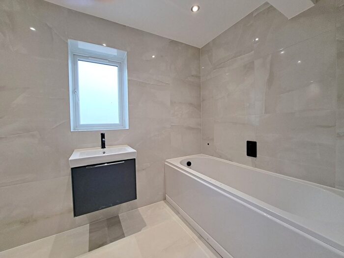 3 Bedroom Detached House For Sale In Woodlands Crest, Preston, Lancashire, PR1