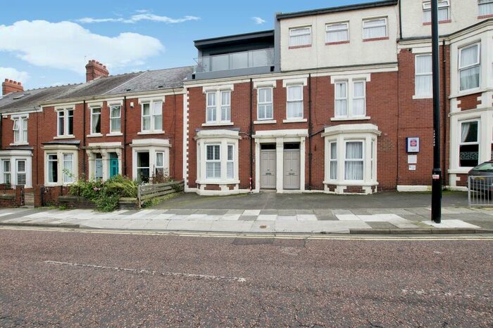 1 Bedroom Flat To Rent In Park Avenue, Whitley Bay, Tyne And Wear, NE26