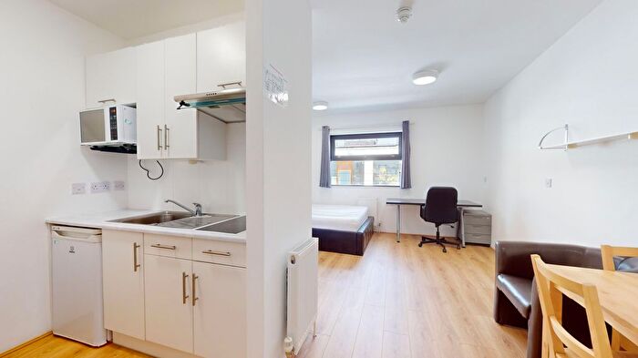 Studio To Rent In Thane Villas, Finsbury Park, Greater London, N7