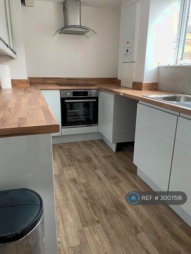 2 Bedroom Terraced House To Rent In Bentmeadows, Rochdale, OL12