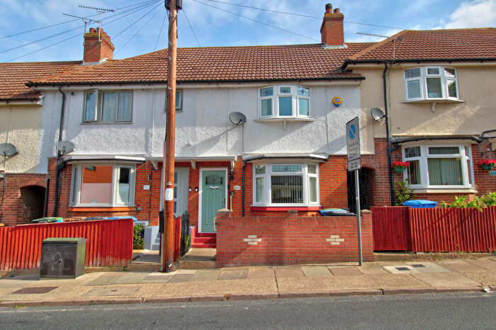 2 Bedroom Terraced House For Sale In Back Hamlet, Ipswich, IP3