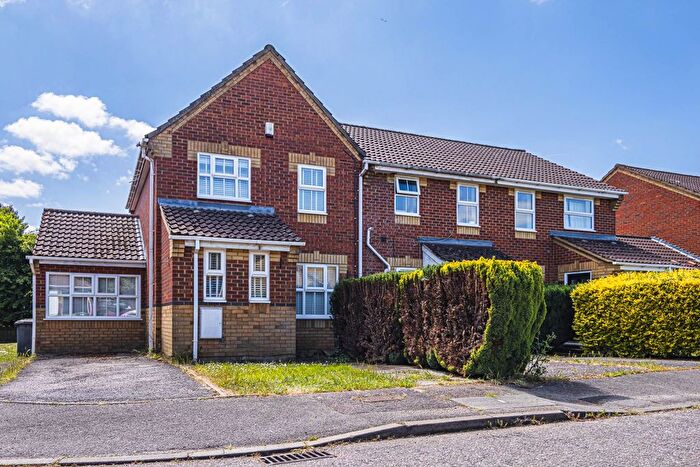4 Bedroom End Of Terrace House To Rent In Rutherford Close, Borehamwood, WD6