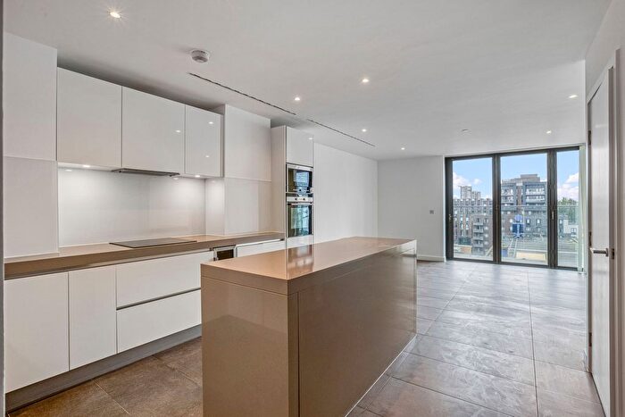2 Bedroom Flat For Sale In City Road, London, EC1V